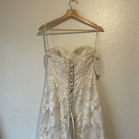 NWT Alfred Angelo 2506 Ivory Wedding Dress With Veil - Picture 5 of 16